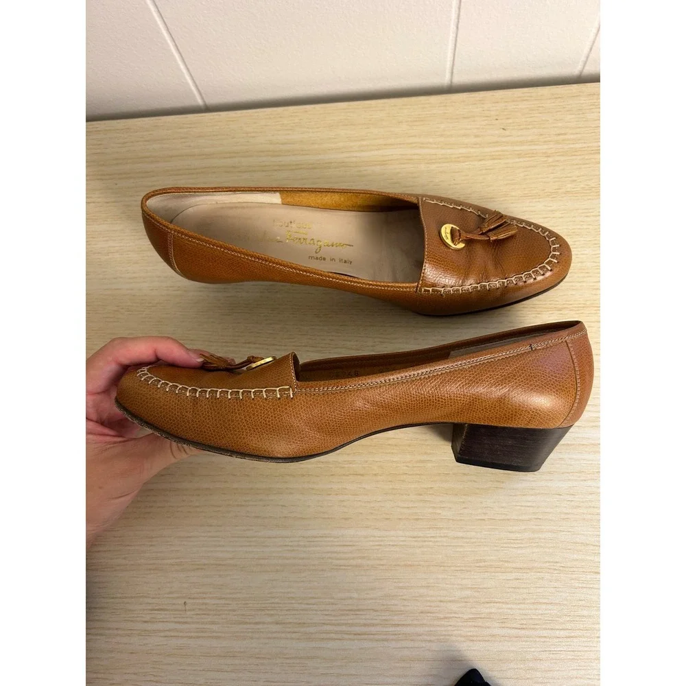 Salvatore Ferragamo Pumps Womens 9 AA Rust Tassel Loafer Low Heel Vintage